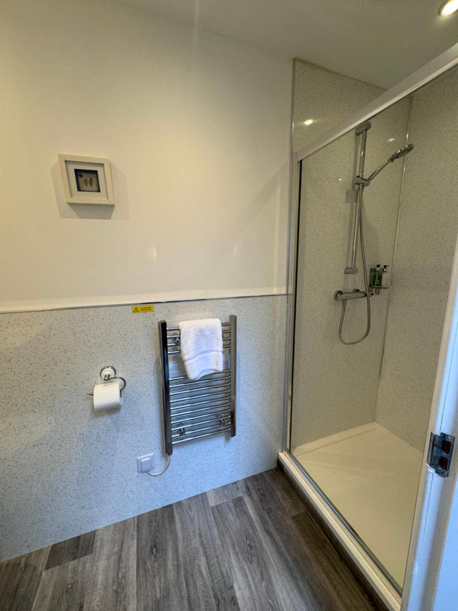 9 Sheraton Apartments フォート・ウィリアム エクステリア 写真